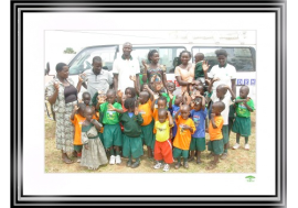 Endelig har Uganda-barna fått skolebuss